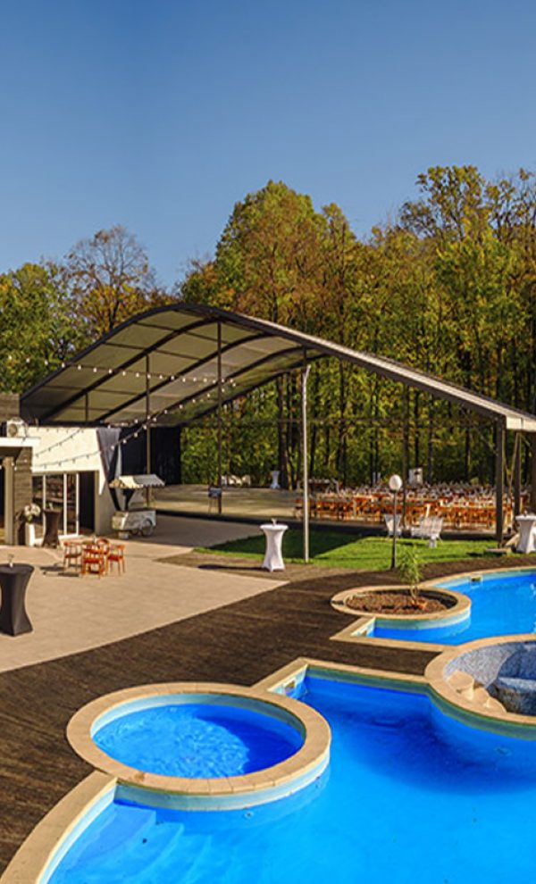 Nunta in padure piscina TreeHouse Lagoon