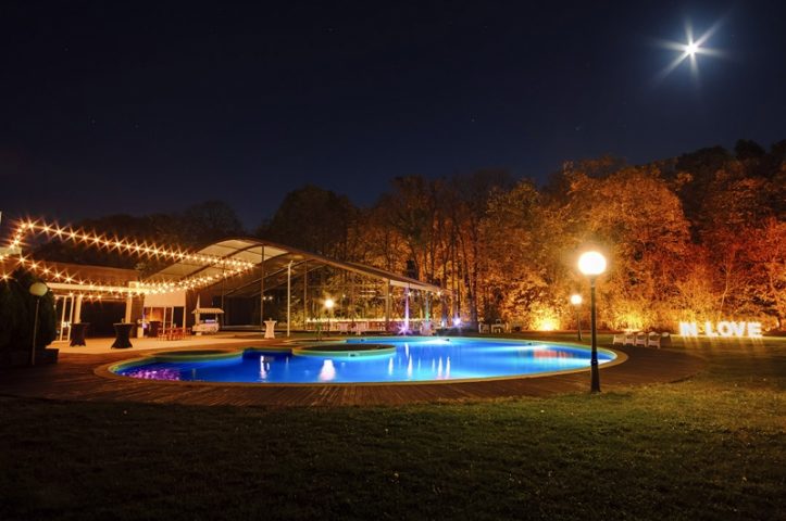 Nunta in padure piscina TreeHouse Lagoon