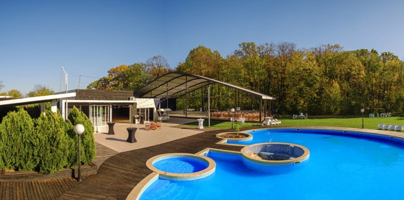 Nunta in padure piscina TreeHouse Lagoon